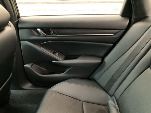 Used 2021 Honda Accord Sport image 17
