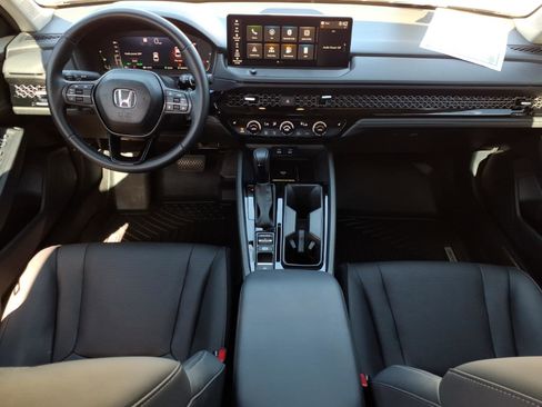 Used 2025 Honda Accord EX-L image 16