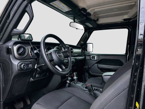 Used 2023 Jeep Wrangler Unlimited Sport AWD/4WD image 24