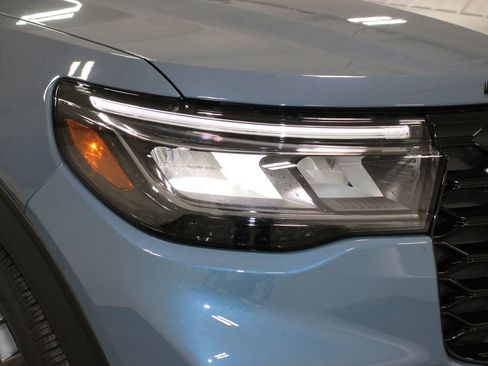 New 2026 Ford Explorer ST-Line w/ ST-Line Street Pack image 11