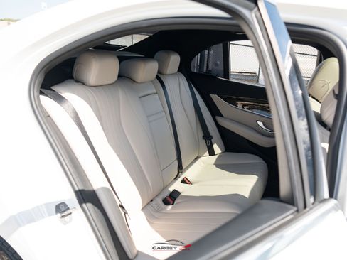 Used 2017 Mercedes-Benz E 300 image 18