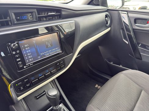 Used 2017 Toyota Corolla iM FWD image 21