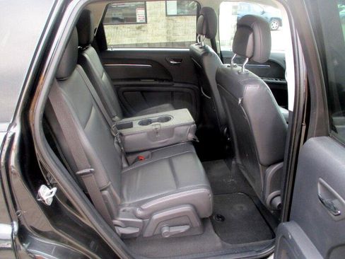 Used 2010 Dodge Journey R/T w/ Convenience Group II image 9