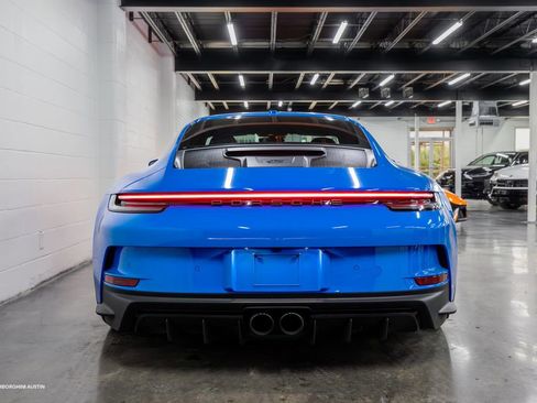 Used 2022 Porsche 911 GT3 RWD image 8