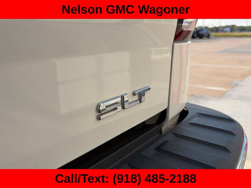 Used 2018 GMC Sierra 1500 SLT w/ SLT Premium Package AWD/4WD image 9