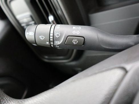 Used 2023 Chevrolet Silverado 1500 Custom image 39