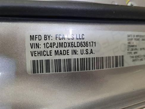 Used 2020 Jeep Cherokee Limited AWD/4WD image 33