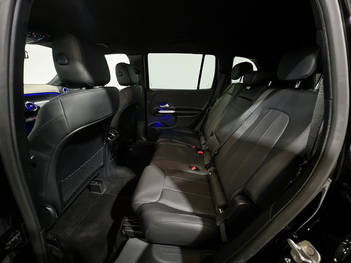 Used 2024 Mercedes-Benz GLB 250 image 15