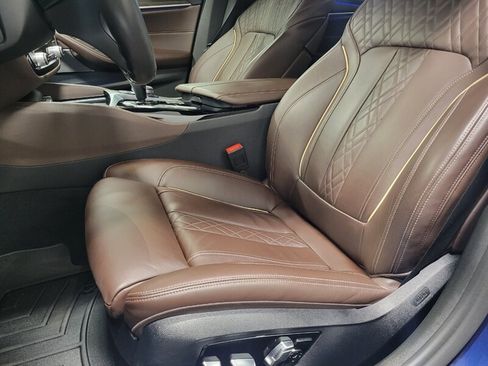 Used 2019 BMW M550i xDrive AWD/4WD image 30