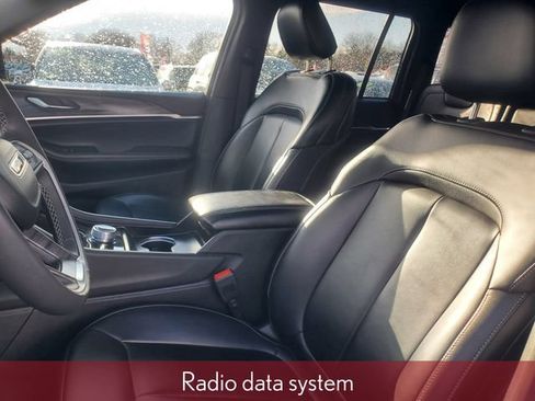 Used 2025 Jeep Grand Cherokee Limited w/ Black Appearance Package AWD/4WD image 13