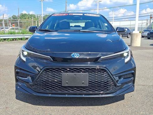 Certified 2024 Toyota Corolla SE AWD/4WD image 30