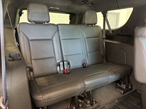 Used 2021 Chevrolet Suburban High Country AWD/4WD image 12