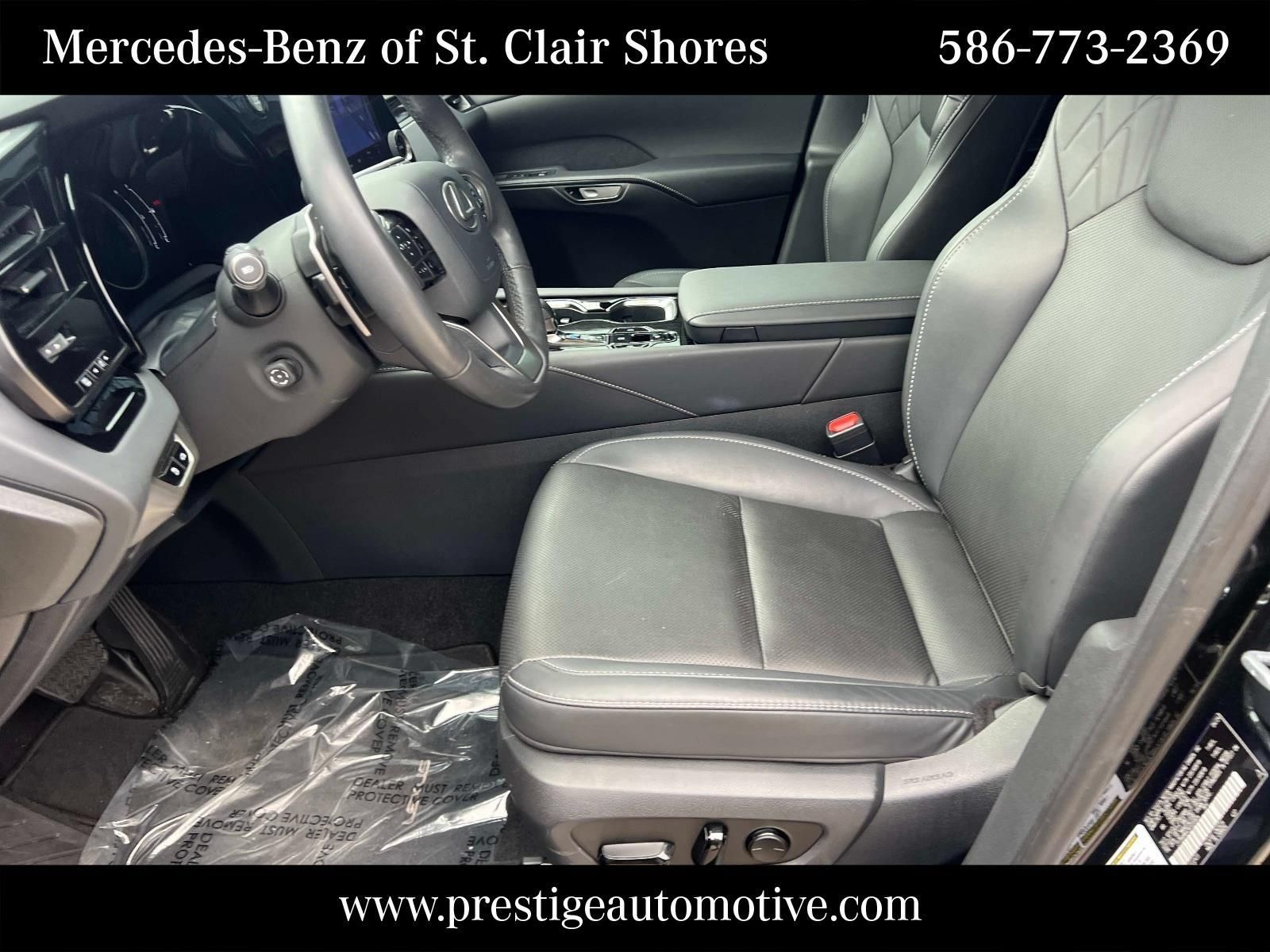 Used 2024 Lexus RX 350 FWD w/ Technology Package image 19