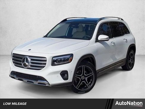 Used 2026 Mercedes-Benz GLB 250 image 1