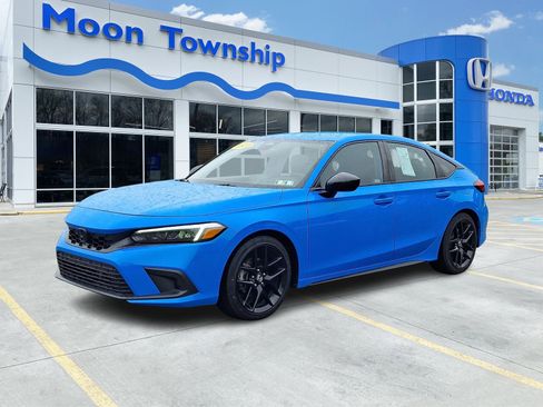 Used 2023 Honda Civic Sport image 3