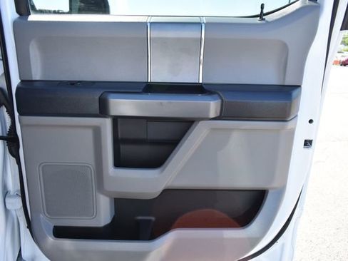 Used 2022 Ford F350 XLT w/ XLT Premium Package AWD/4WD image 43