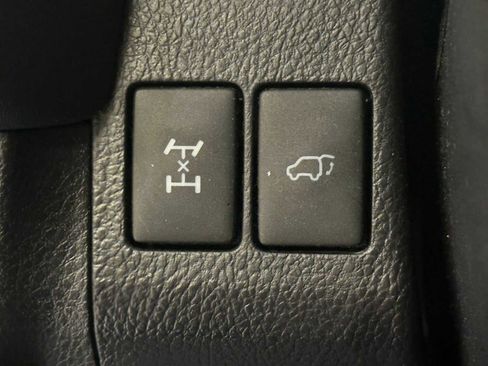 Used 2016 Toyota RAV4 XLE w/ Convenience Package AWD/4WD image 17