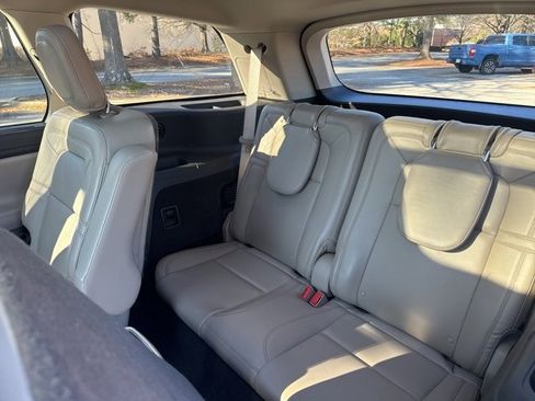 Used 2020 Lincoln Aviator Reserve w/ Equipment Group 202A image 23