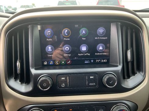 Used 2021 GMC Canyon Denali image 16