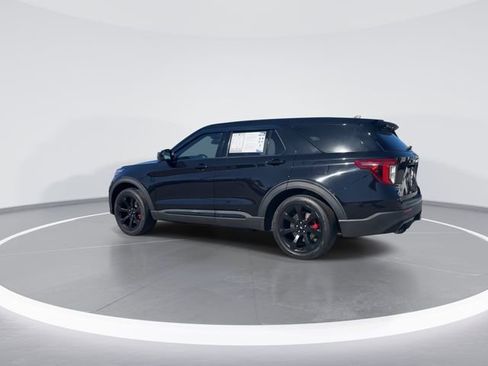 Certified 2022 Ford Explorer ST w/ ST Street Pack image 2