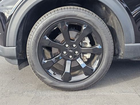 Used 2023 Ford Explorer ST-Line w/ Class IV Trailer Tow Package AWD/4WD image 9