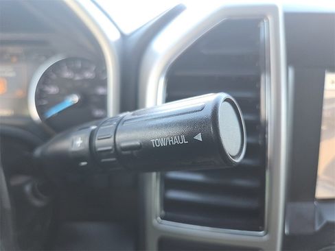 Used 2018 Ford F250 Lariat w/ Lariat Value Package image 18