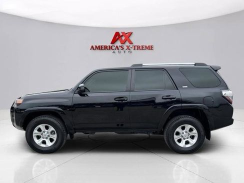 Used 2024 Toyota 4Runner SR5 AWD/4WD image 2