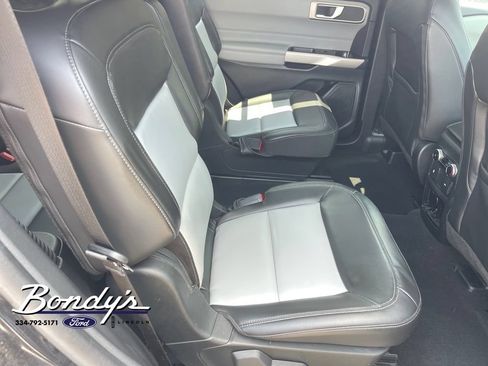 Used 2023 Ford Explorer XLT w/ Equipment Group 202A RWD image 16