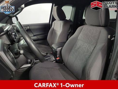 Used 2016 Toyota Tacoma TRD Off-Road image 13