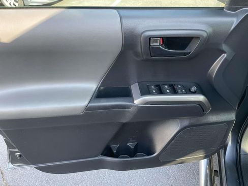 Used 2023 Toyota Tacoma SR5 w/ Technology Package image 21