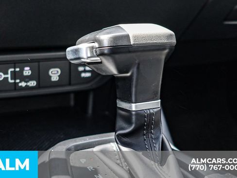 Used 2025 Kia K4 FWD image 40