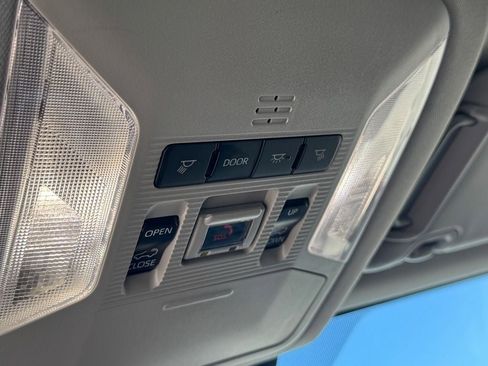 Used 2017 Subaru Outback 2.5i Limited image 26