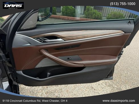 Used 2019 BMW 530i xDrive AWD/4WD image 45