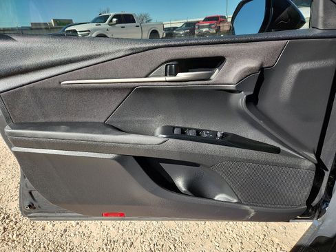 Used 2025 Toyota Camry LE image 14