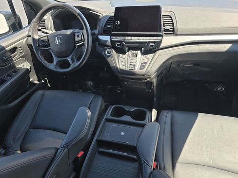 Used 2025 Honda Odyssey Sport-L image 22