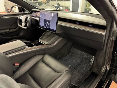 Used 2023 Tesla Model S Base image 42