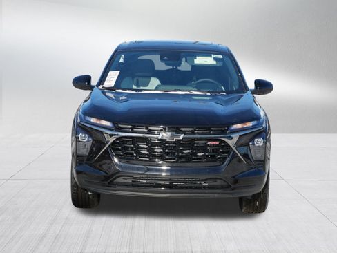 New 2026 Chevrolet Trax RS w/ Sunroof Package image 8