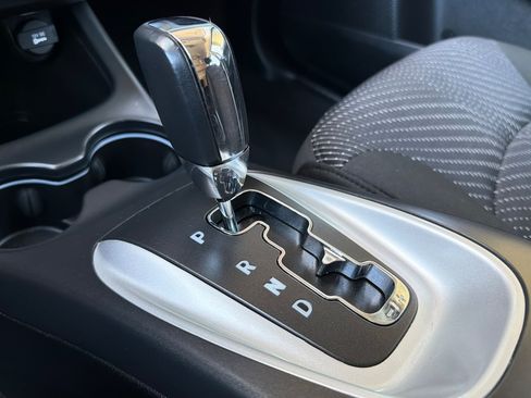 Used 2020 Dodge Journey SE w/ SE Popular Equipment Group FWD image 22