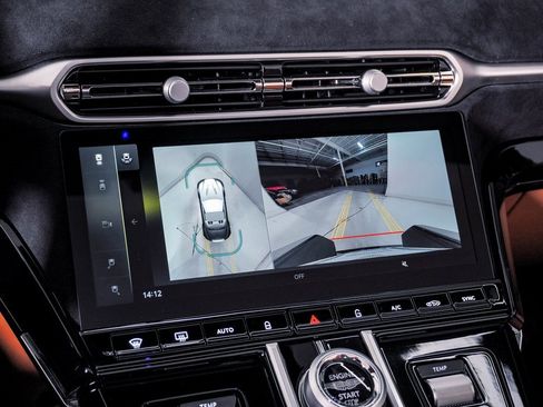 New 2026 Aston Martin V8 Vantage Roadster image 32