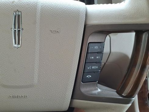 Used 2014 Lincoln Navigator L 4WD image 20