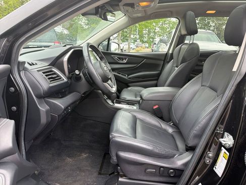 Used 2024 Subaru Ascent Limited w/ Technology Package AWD/4WD image 6