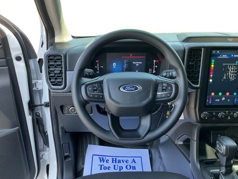 Used 2025 Ford Ranger XL RWD image 12