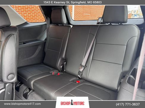 Used 2020 Chevrolet Traverse RS image 12