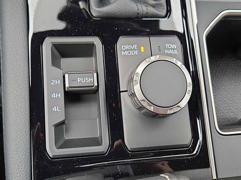 New 2026 Toyota Tundra Limited AWD/4WD image 24
