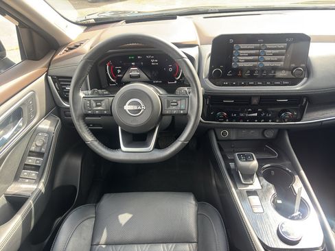 Used 2023 Nissan Rogue Platinum w/ Platinum Premium Package AWD/4WD image 10