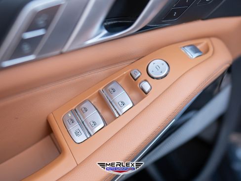 Used 2019 BMW X7 xDrive50i w/ Dynamic Handling Package image 43