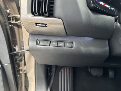 Certified 2024 Nissan Pathfinder Platinum AWD/4WD image 24