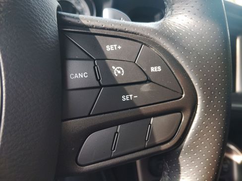 Used 2022 Dodge Challenger R/T Scat Pack image 25