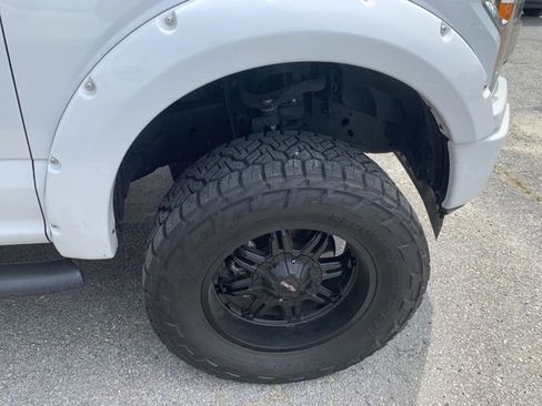 Used 2019 Ford F150 XLT w/ Equipment Group 302A Luxury image 9