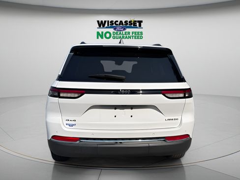 Used 2023 Jeep Grand Cherokee Laredo AWD/4WD image 25